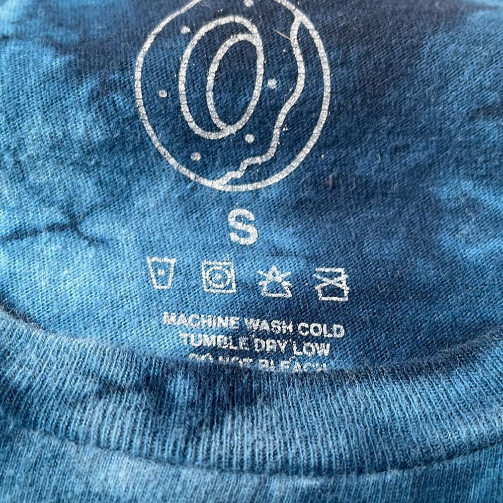 OF SHIRT - Picture 2 of 3